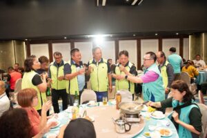 B39612FE-264C-4D99-916A-5D56E6A426CA